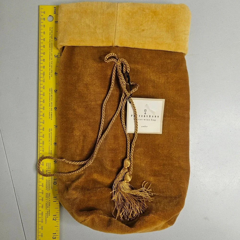 Pottery Barn Amber‎ Velvet Wine Bag Gold Tassel Drawstring Gift Wrap NWT
